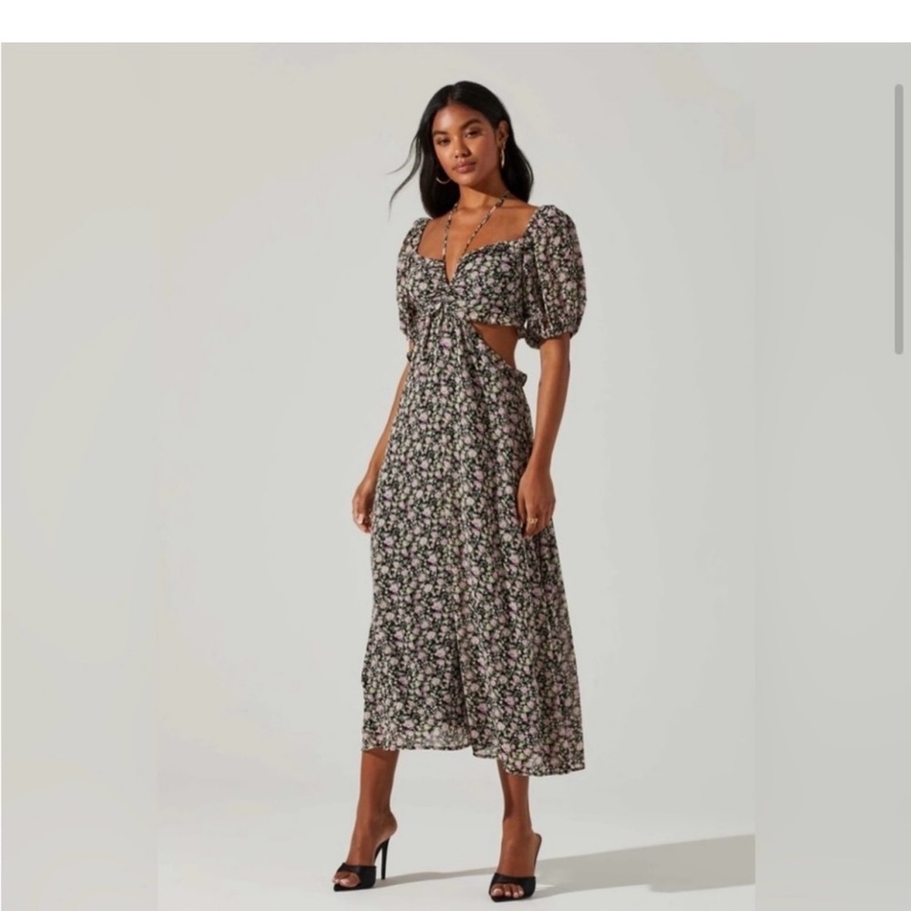 ASTR Cut out floral midi dress